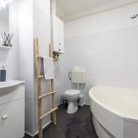 Balaton アパート シオーフォク