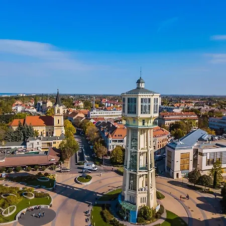 Balaton アパート